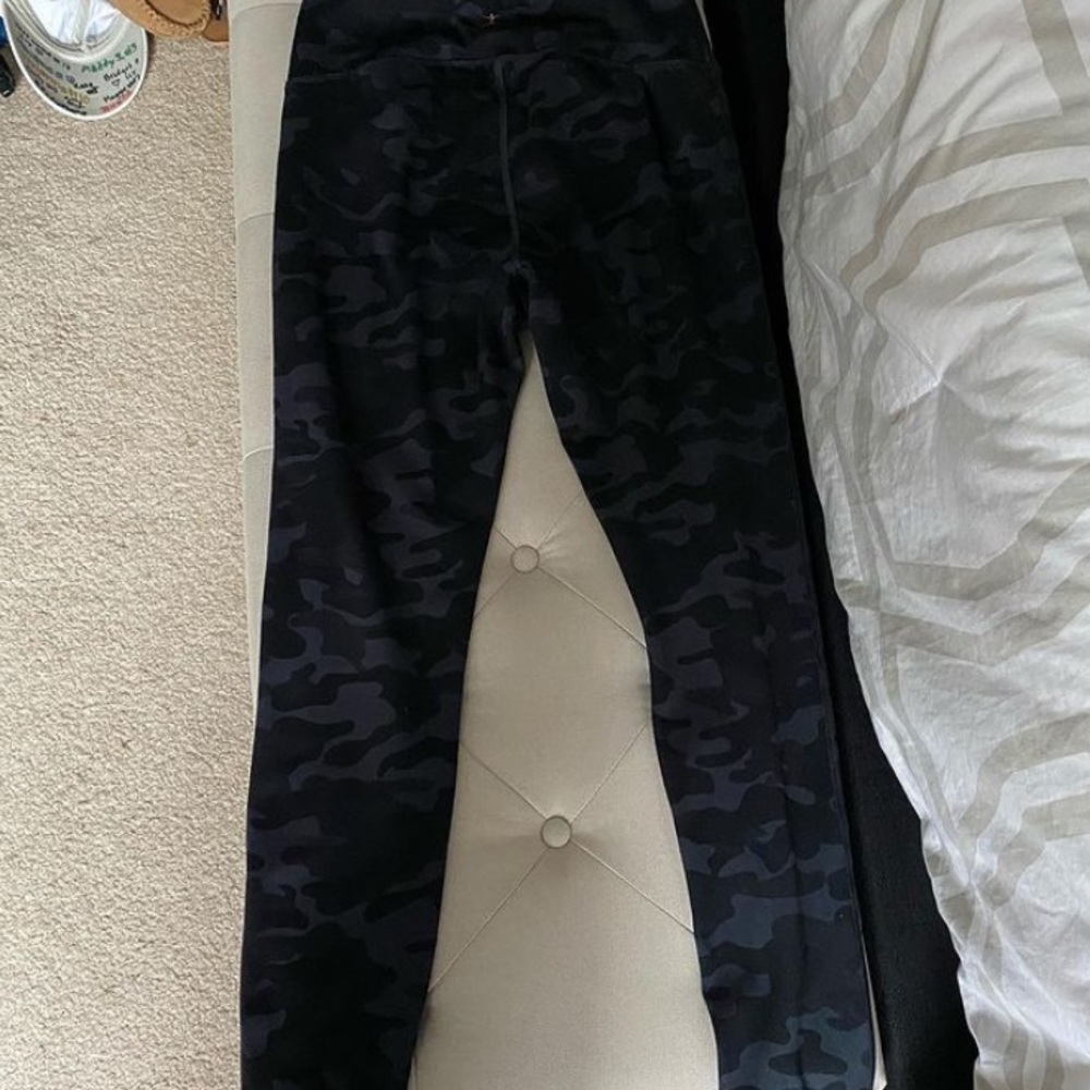 camo leggings